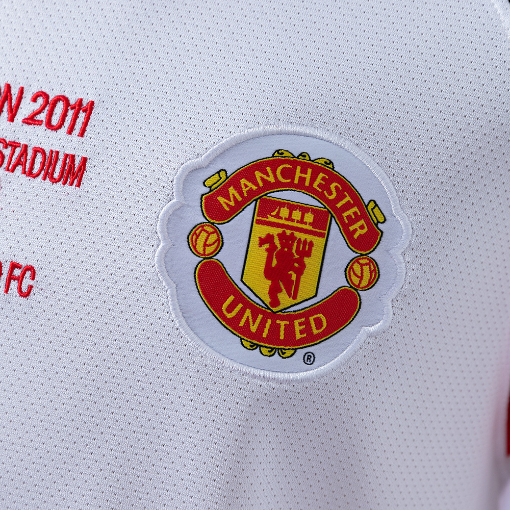 Manchester United 2010/11 Away Long Sleeve Retro Jersey – Classic Replica Football Soccer Shirt – Size S–XXL