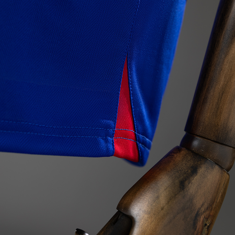 Manchester United 2005/06 Away Retro Jersey – Classic Replica Football Soccer Shirt – Size S–XXL