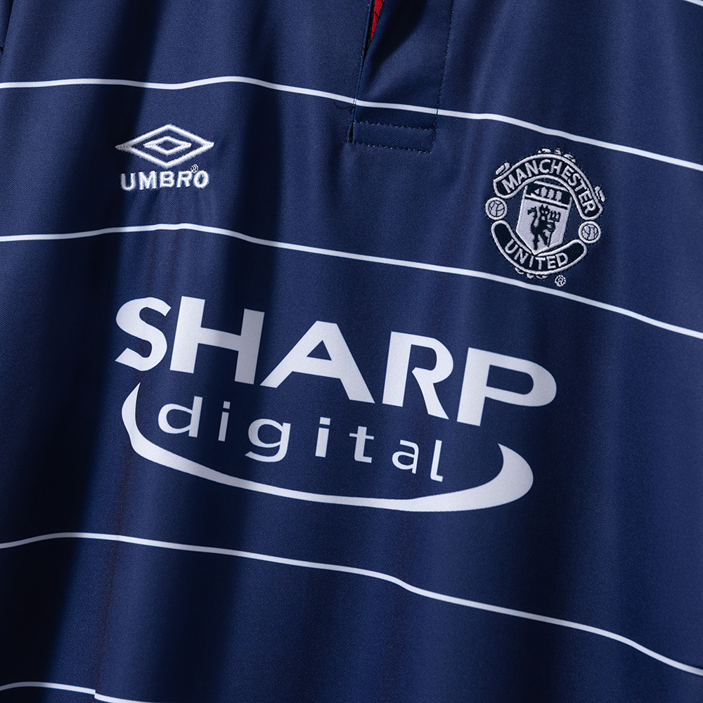 Manchester United 1999/00 Away Retro Jersey – Classic Replica Football Soccer Shirt – Size S–XXL