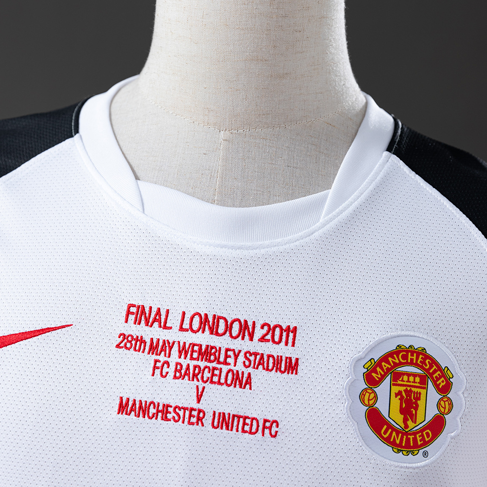 Manchester United 2010/11 Away Long Sleeve Retro Jersey – Classic Replica Football Soccer Shirt – Size S–XXL