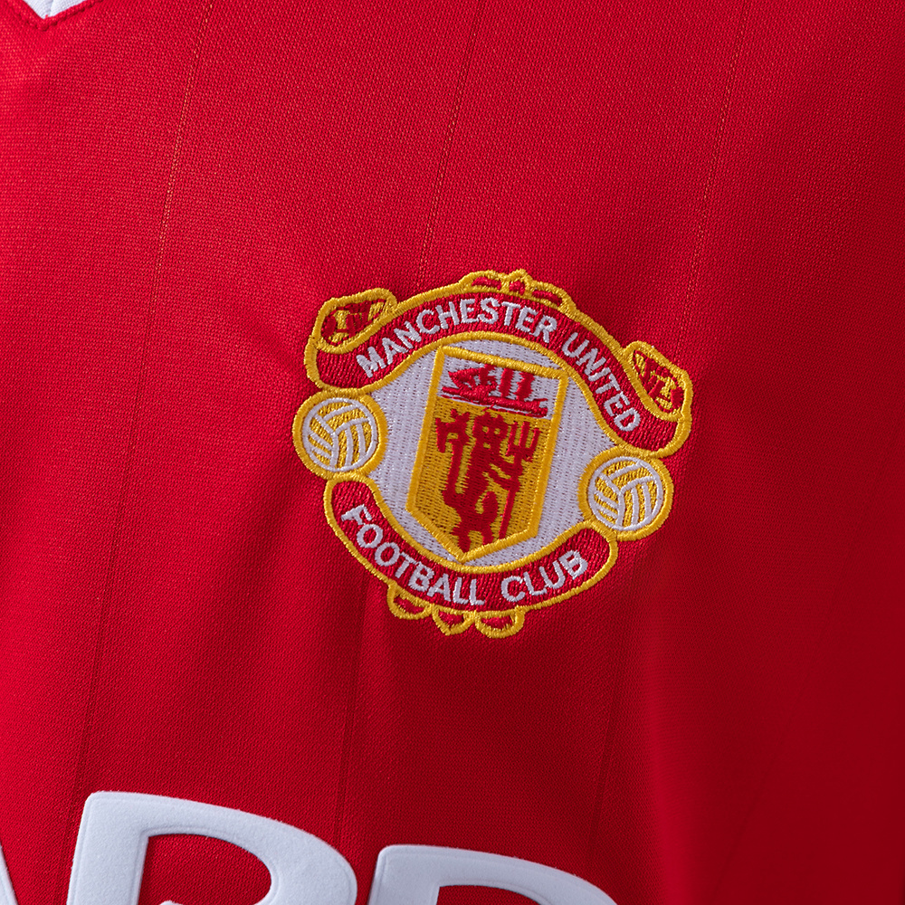 Manchester United 1984 Home Retro Jersey – Classic Replica Football Soccer Shirt – Size S–XXL