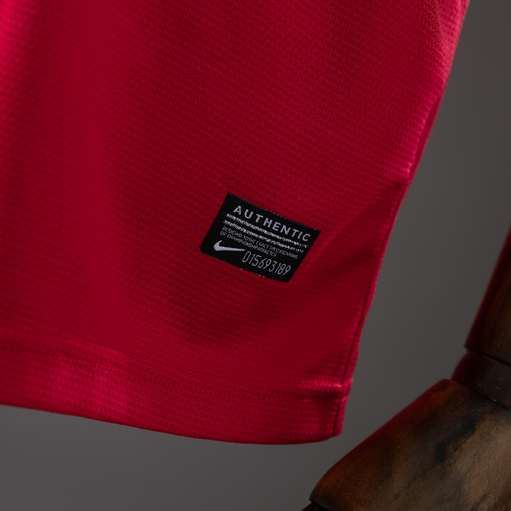 Manchester United 2013/14 Home Retro Jersey – Classic Replica Football Soccer Shirt – Size S–XXL