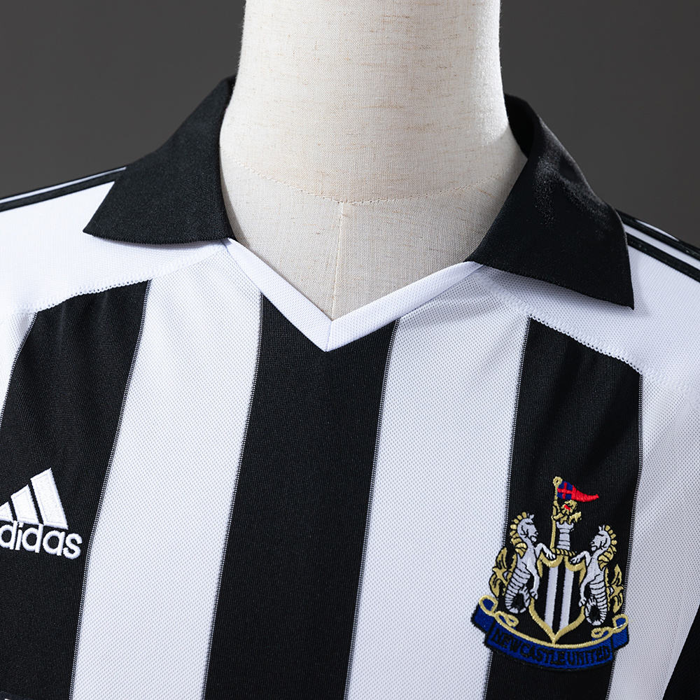 Newcastle United 2003/05 Home Retro Jersey – Classic Football Shirt – Size S–XXL