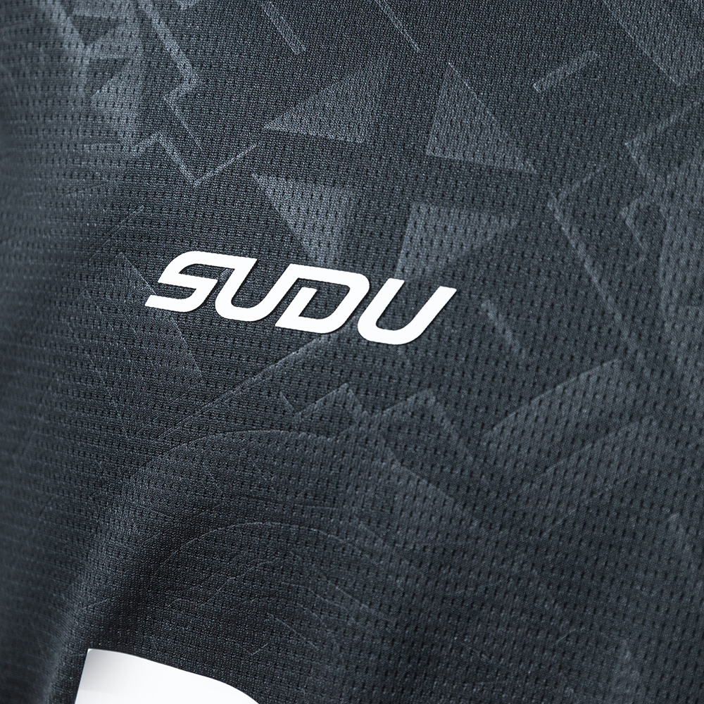 Wolves 25/26 Goalkeeper Jersey Black – Replica Football Soccer Shirt – Size S–4XL