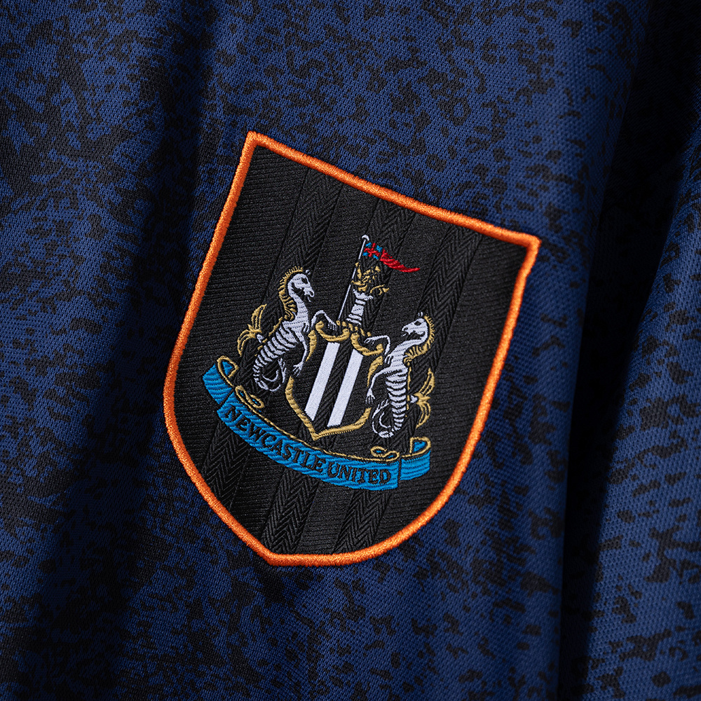 Newcastle United 1997/98 Away Retro Shirt – Classic Football Shirt – Size S–XXL