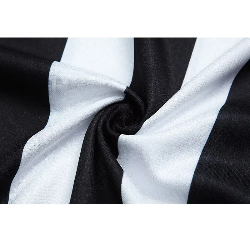 Newcastle United 1997/99 Home Retro Jersey – Classic Football Shirt – Size S–XXL