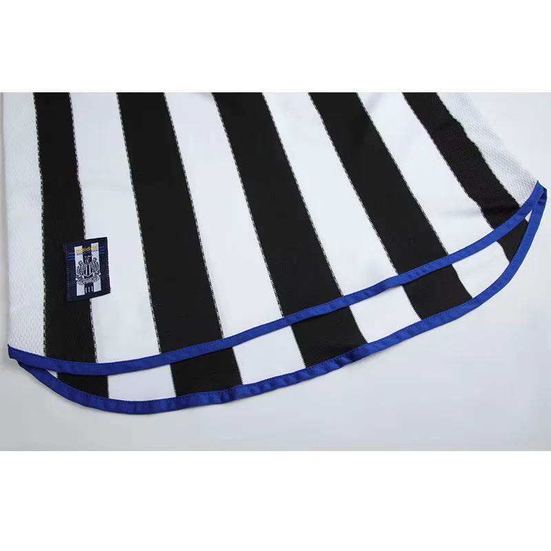 Newcastle United 1999/00 Home Long Sleeve Retro Jersey – Classic Football Shirt – Size S–XXL