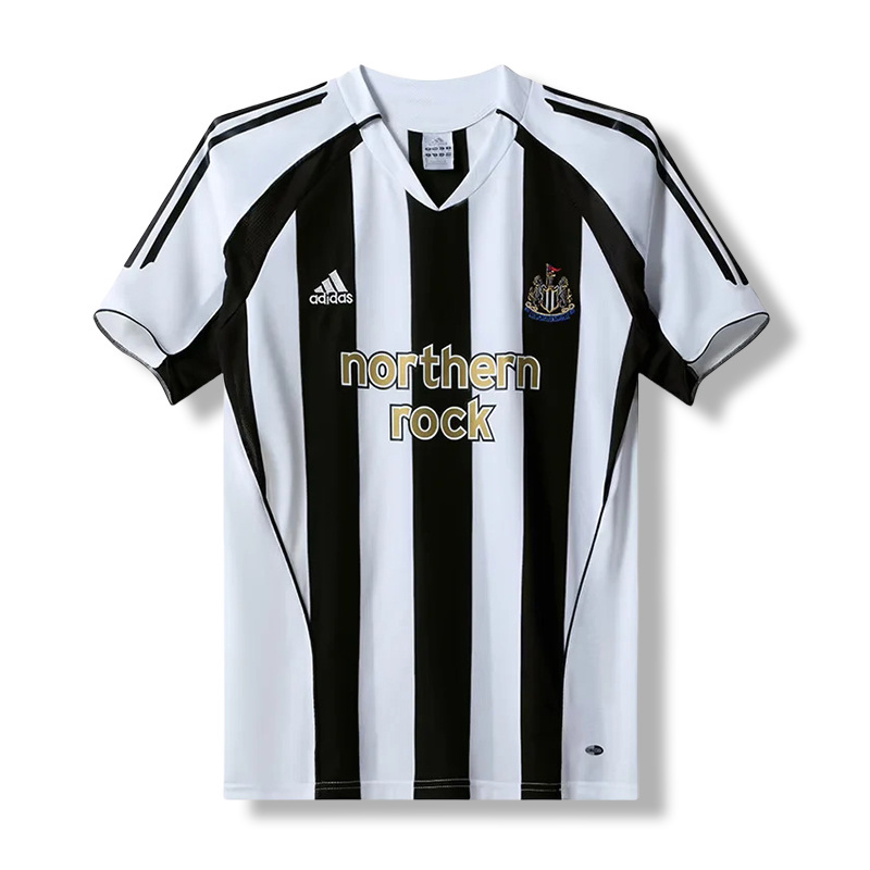 Newcastle United 2004/06 Home Retro Jersey – Classic Football Shirt – Size S–XXL