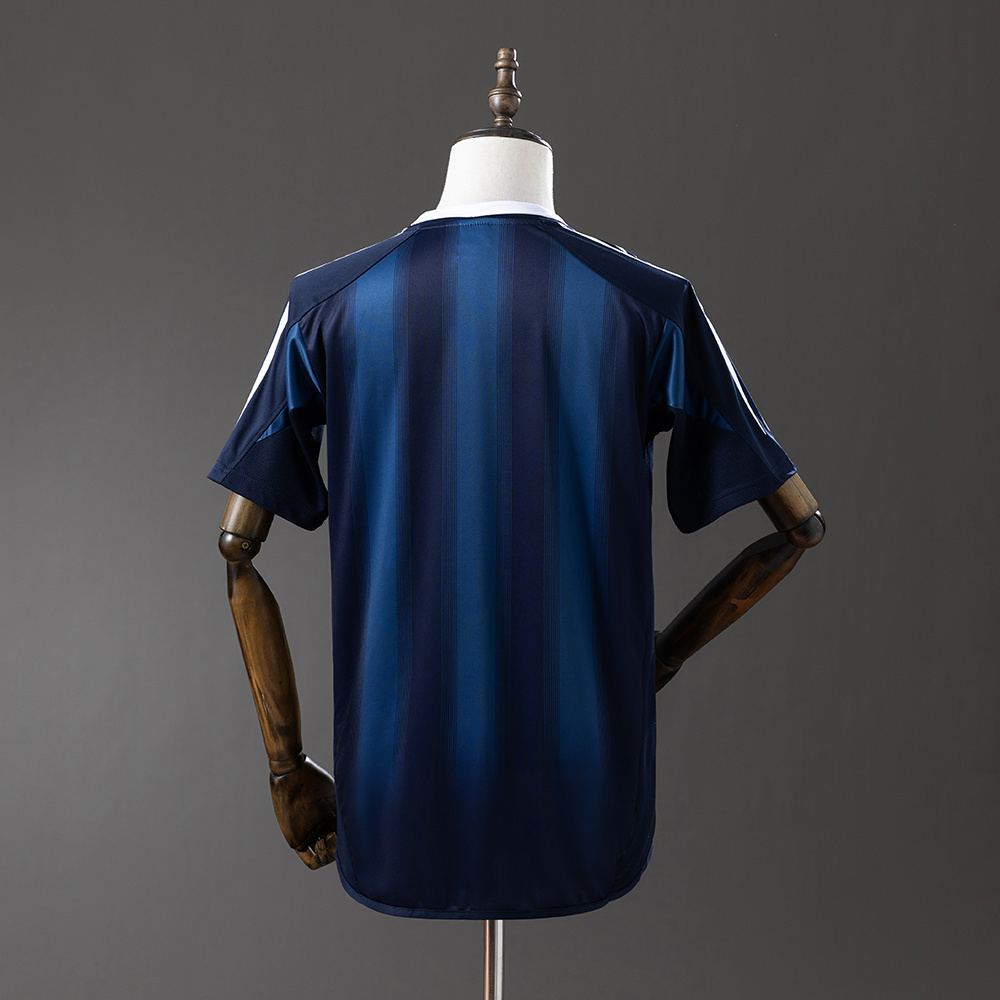 Newcastle United 2004/05 Away Retro Jersey – Classic Football Shirt – Size S–XXL