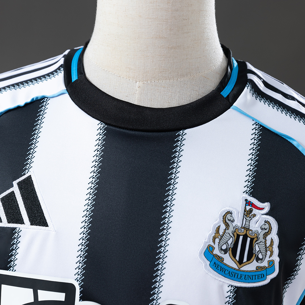 Newcastle United 25/26 Home Long Sleeve Jersey – Replica Football Soccer Shirt – Size S–4XL