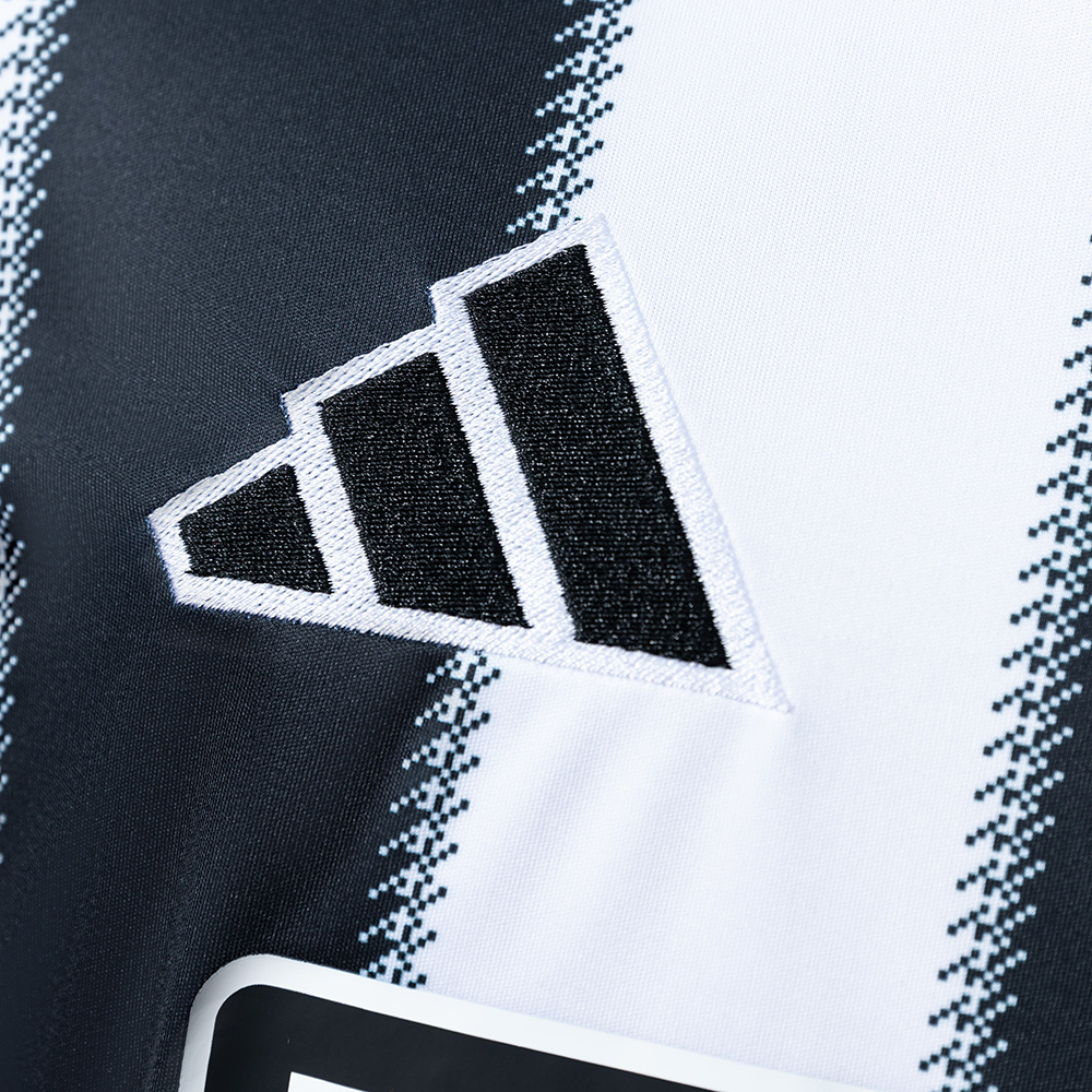 Newcastle United 25/26 Home Long Sleeve Jersey – Replica Football Soccer Shirt – Size S–4XL