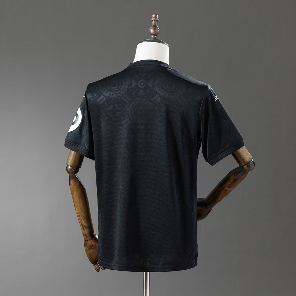 Wolves 25/26 Goalkeeper Jersey Black – Replica Football Soccer Shirt – Size S–4XL