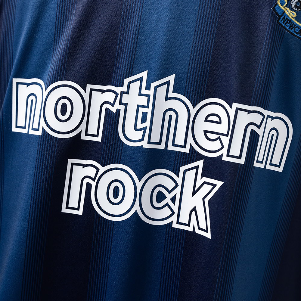 Newcastle United 2004/05 Away Retro Jersey – Classic Football Shirt – Size S–XXL