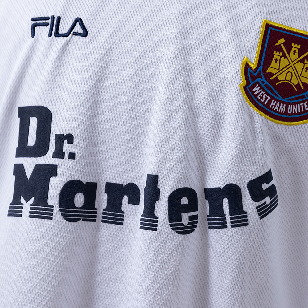 West Ham United 1999/01 Away Retro Jersey – Classic Football Shirt – Size S–XXL