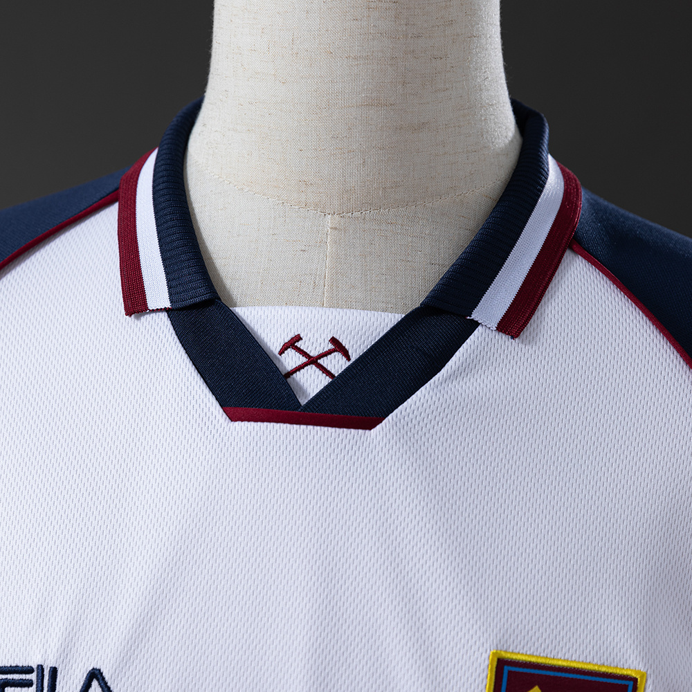West Ham United 1999/01 Away Retro Jersey – Classic Football Shirt – Size S–XXL