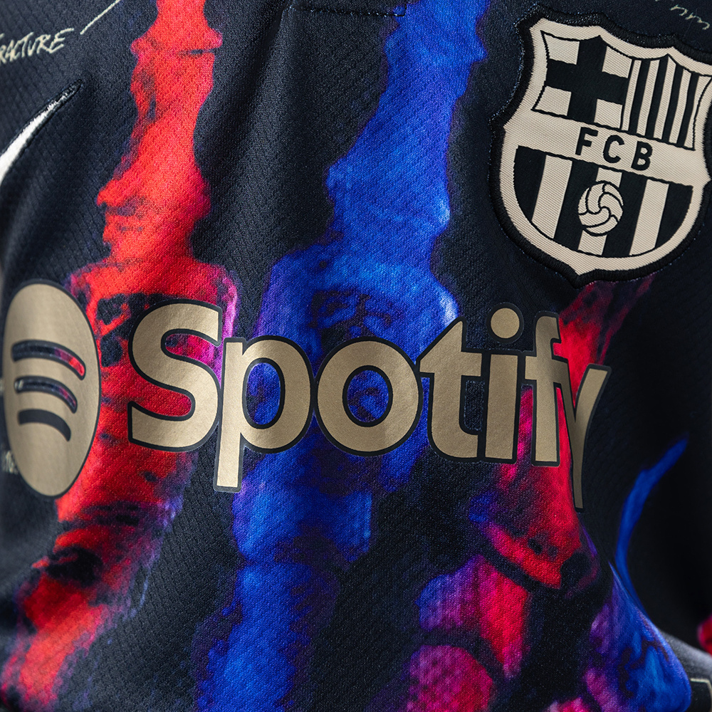 Barcelona 25/26 Special Edition Camo Kids Kit Jersey – Replica Football Soccer Shirt – Size 16–28