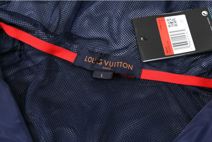 PSG 25/26 Adult Windbreaker Kit – Replica Football Soccer Outfit