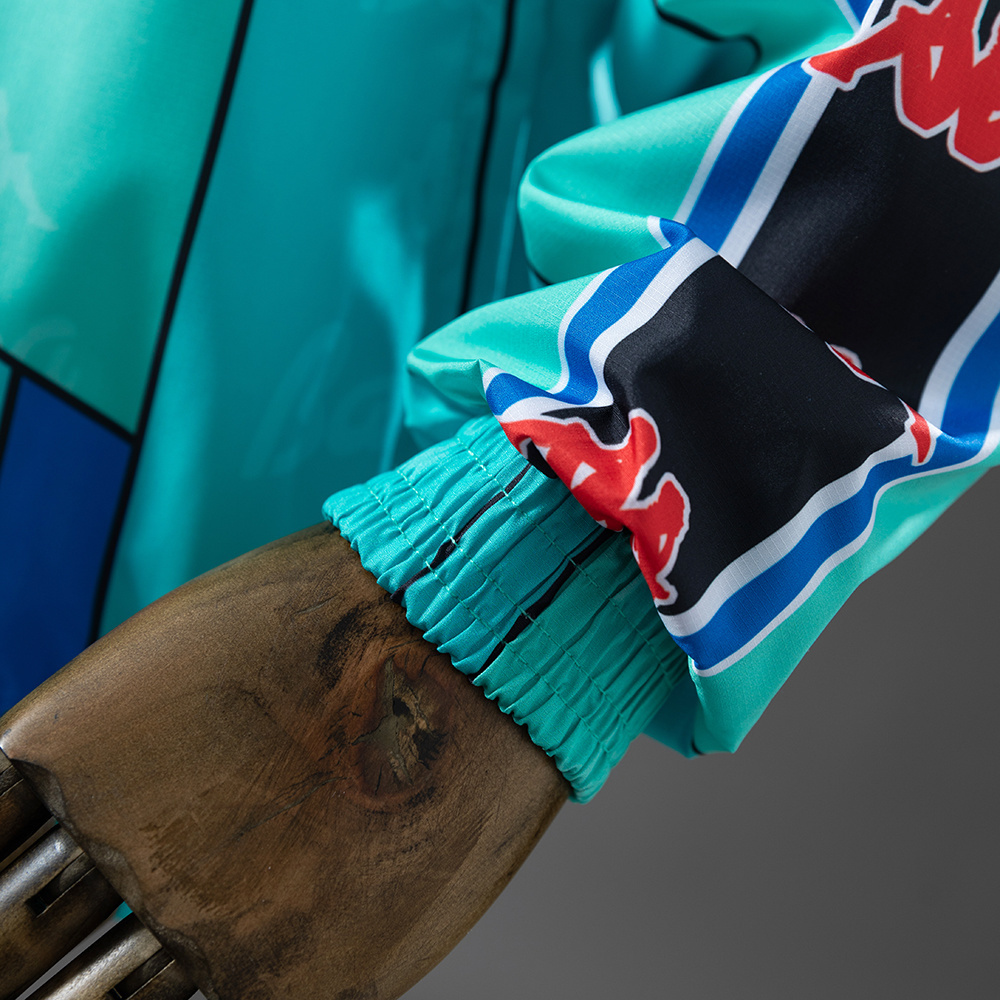 Barcelona96-97 Retro Windbreaker – Replica Football Soccer Outfit