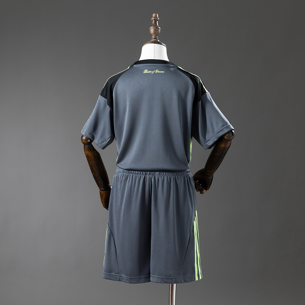 Manchester United 25/26 Goalkeeper Full Kids Kit Jersey – Replica Football Soccer Shirt – Size 16–28