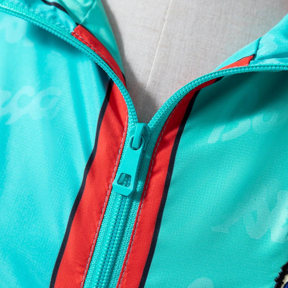 Barcelona96-97 Retro Windbreaker – Replica Football Soccer Outfit