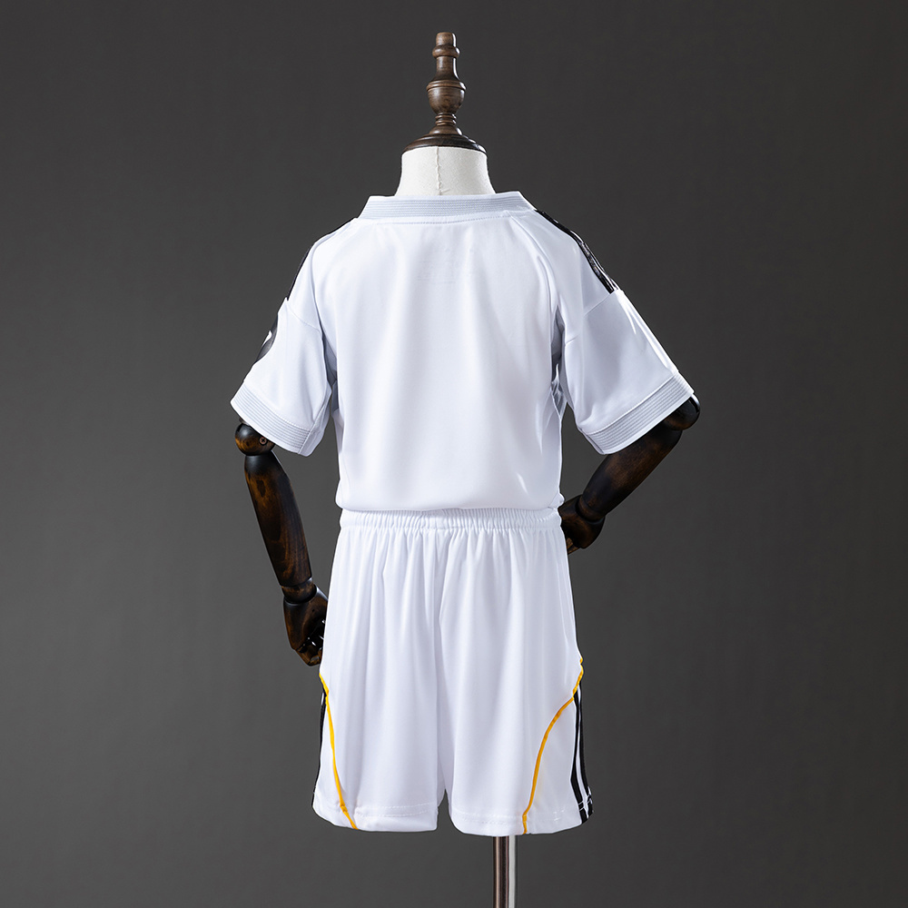 Real Madrid 25/26 Home Kids Kit Jersey – Replica Football Soccer Shirt – Size 16–28