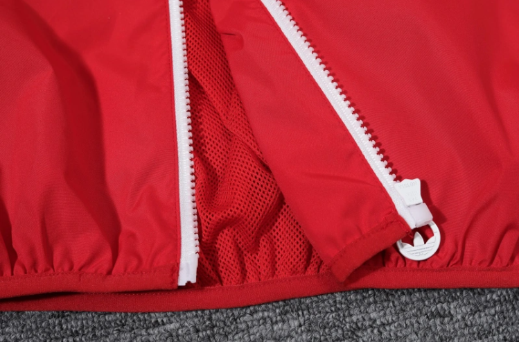 Arsenal 25/26 Adult Windbreaker – Replica Football Soccer Outfit