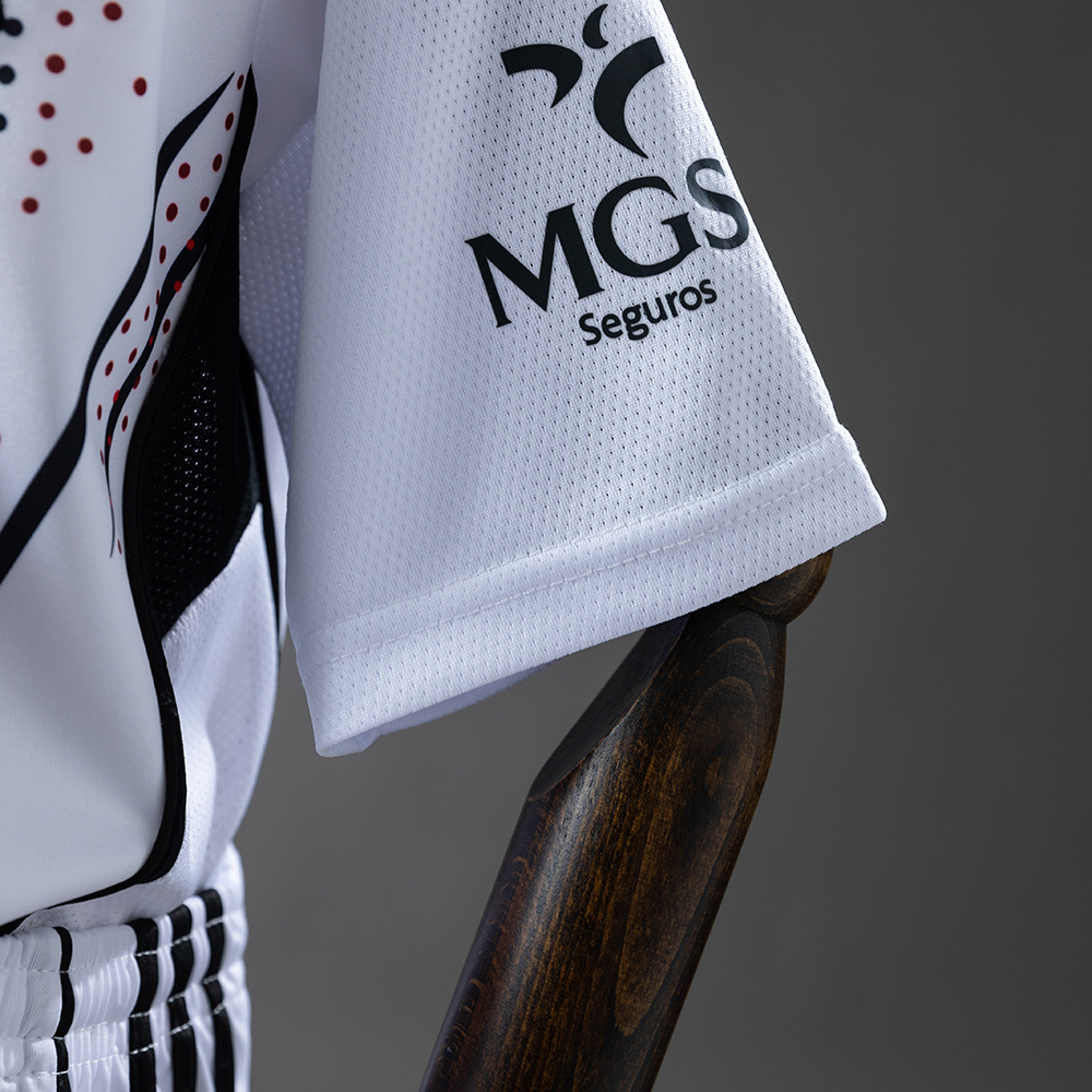 Albacete 25/26 Home Kids Kit Jersey – Replica Football Soccer Shirt – Size 16–28