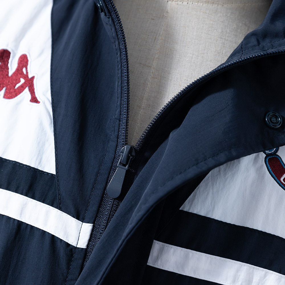 Barcelona Retro Windbreaker – Replica Football Soccer Outfit