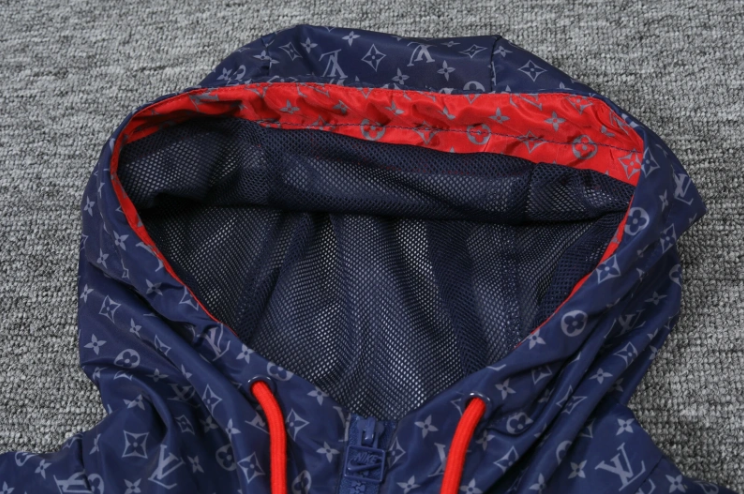 PSG 25/26 Adult Windbreaker Kit – Replica Football Soccer Outfit