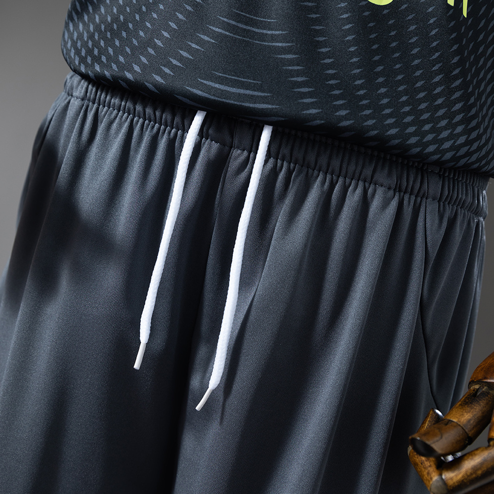 Manchester United 25/26 Goalkeeper Full Kids Kit Jersey – Replica Football Soccer Shirt – Size 16–28