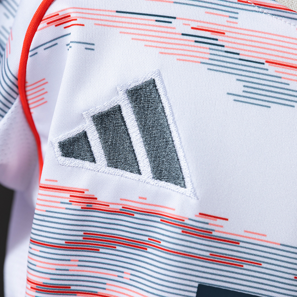 Bayern Munich 25/26 Away Kids Kit Jersey – Replica Football Soccer Shirt – Size 16–28