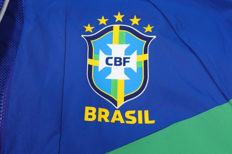Brazil 25/26 Adult Windbreaker Kit – Replica Football Soccer Outfit