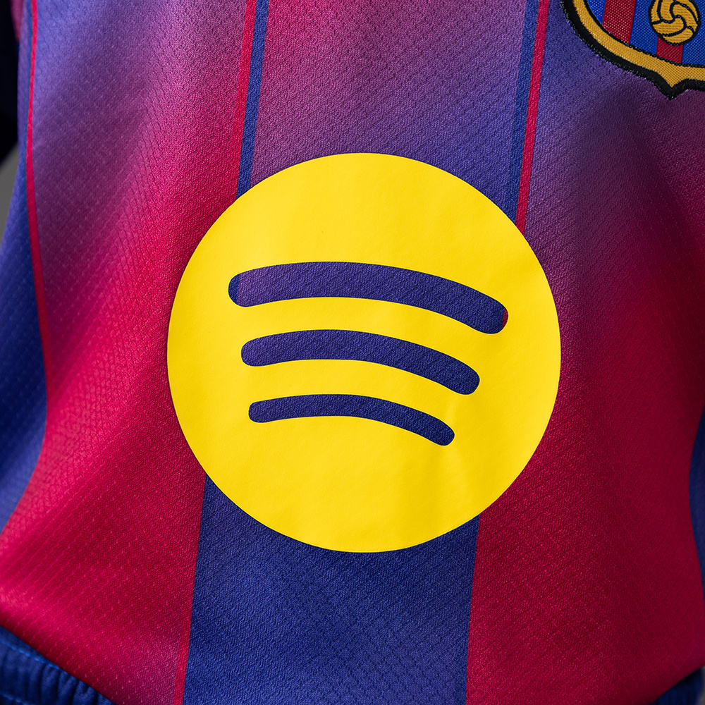 Barcelona 25/26 Home Kids Kit Jersey – Replica Football Soccer Shirt – Size 16–28