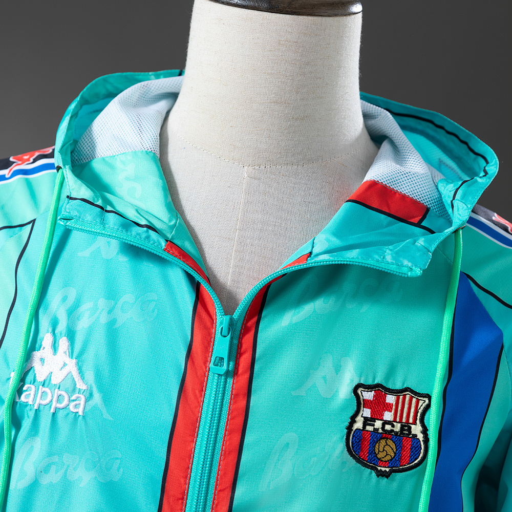 Barcelona96-97 Retro Windbreaker – Replica Football Soccer Outfit
