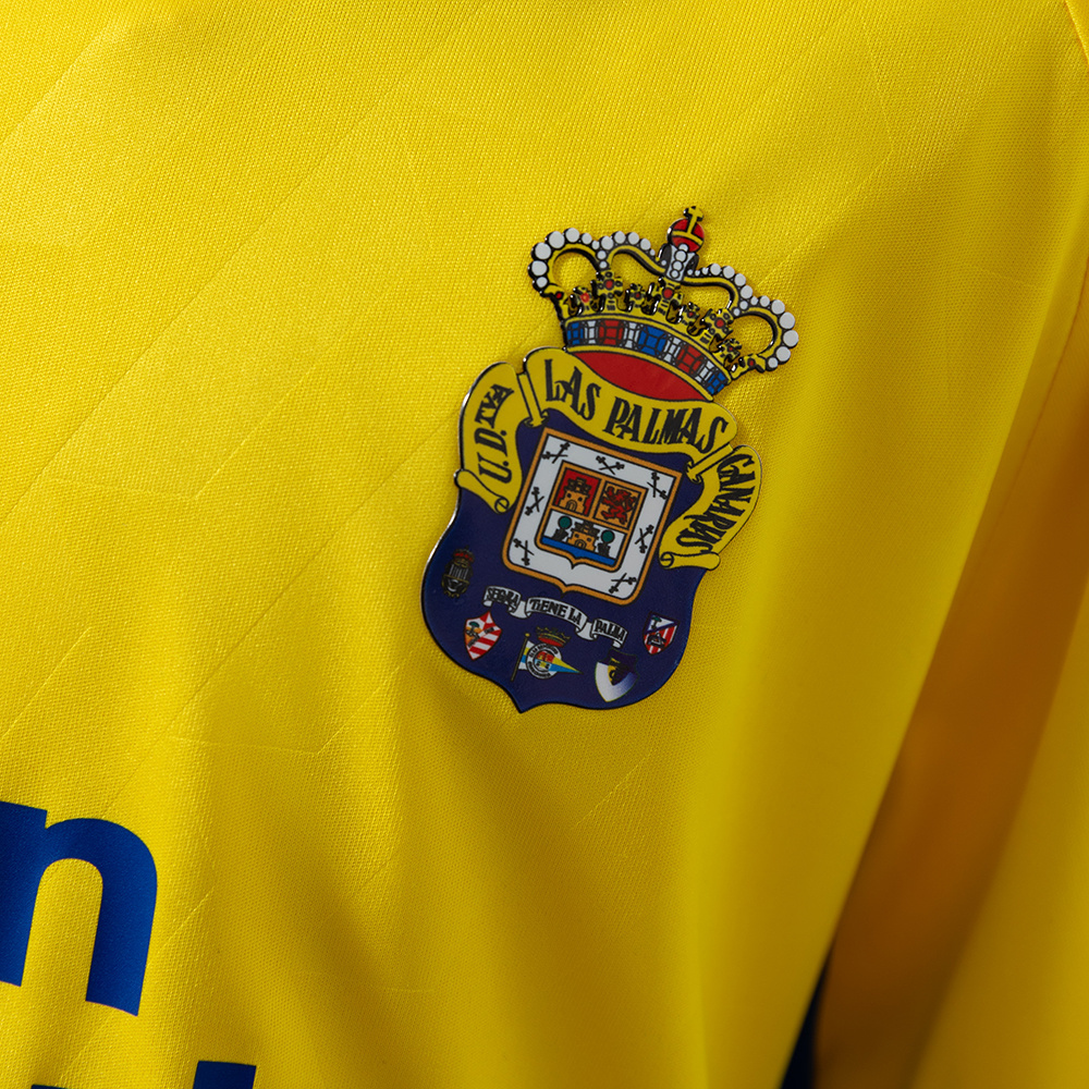 Las Palmas 25/26 Home Kids Kit Jersey – Replica Football Soccer Shirt – Size 16–28