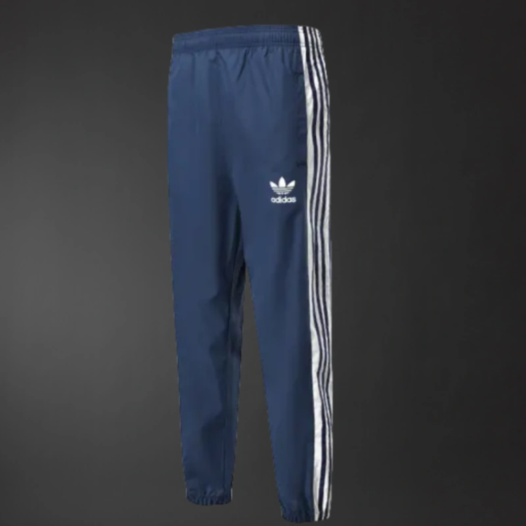 Real Madrid 25/26 Adult Windbreaker Kit – Replica Football Soccer Outfit