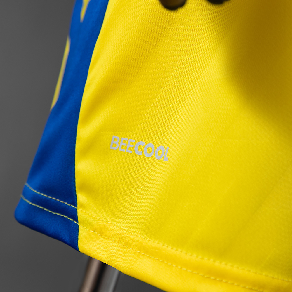 Las Palmas 25/26 Home Kids Kit Jersey – Replica Football Soccer Shirt – Size 16–28