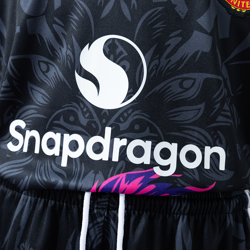 Manchester United 25/26 Kids Kit Special Edition Jersey – Replica Football Soccer Shirt – Size 16–28