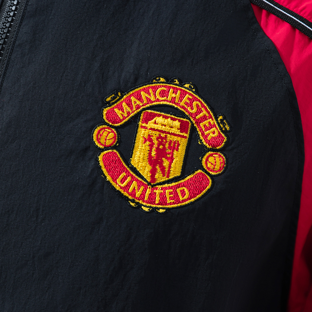 Manchester United Retro Windbreaker S-XXL  – Replica Football Soccer Outfit