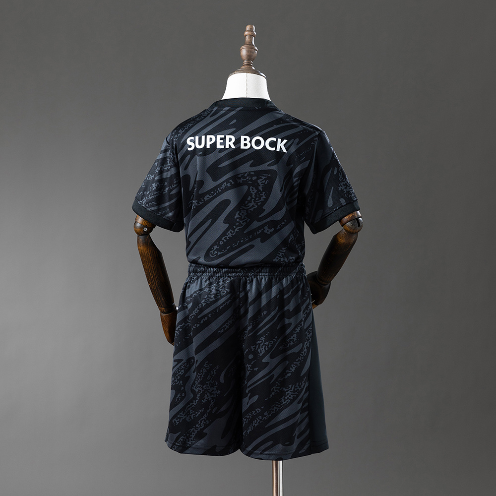 Sporting CP 25/26 Kids Kit Black Goalkeeper Jersey – Replica Football Soccer Shirt – Size 16–28