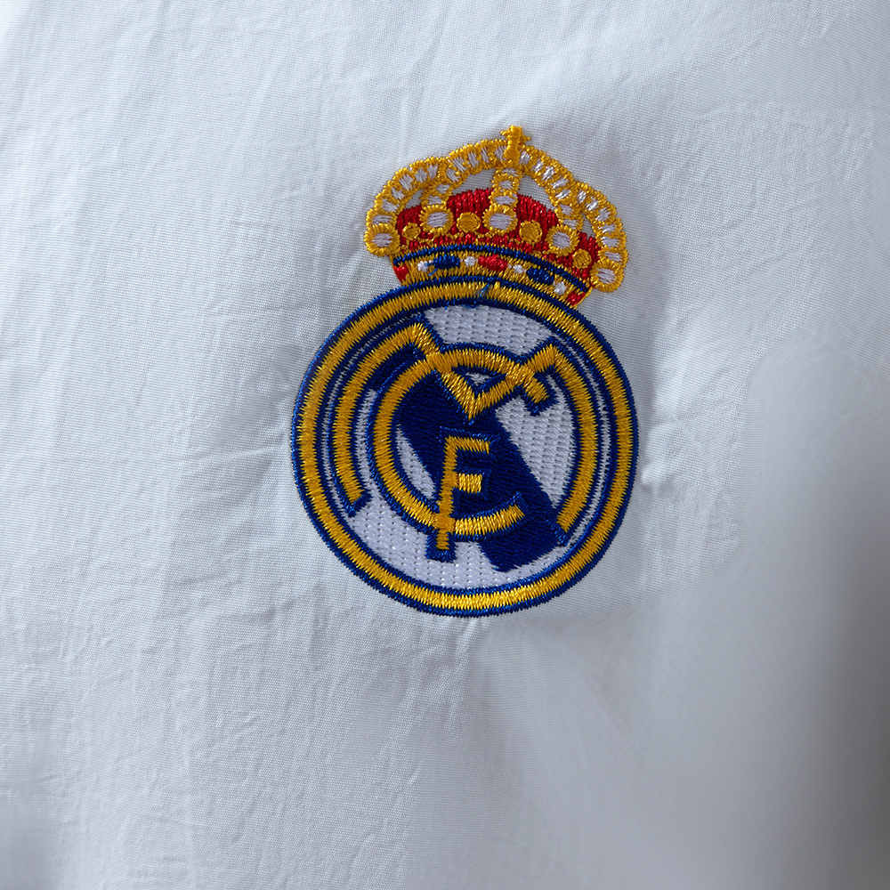 Real Madrid Retro Windbreaker S-XXL – Replica Football Soccer Outfit