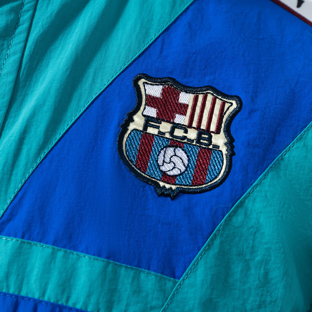 Barcelona Retro Windbreaker – Replica Football Soccer Outfit