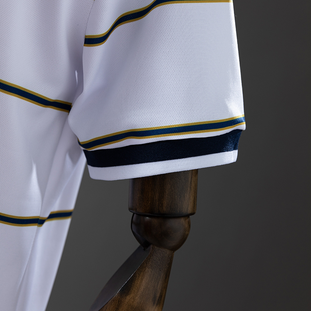 Pumas UNAM 1997/98 Away Retro Jersey – Replica Football Soccer Shirt – Size S–XXL