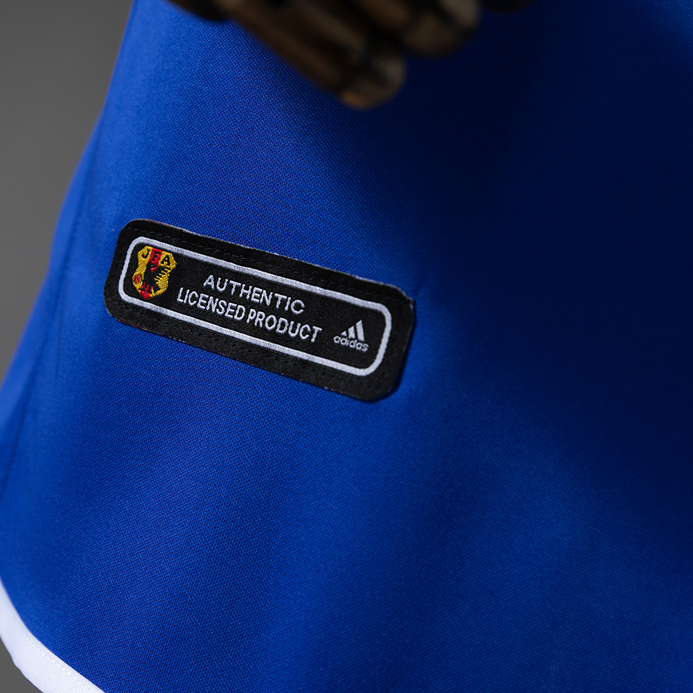 Japan 2000 Home Long Sleeve Retro Jersey – Vintage Replica Football Soccer Shirt – S–XXL