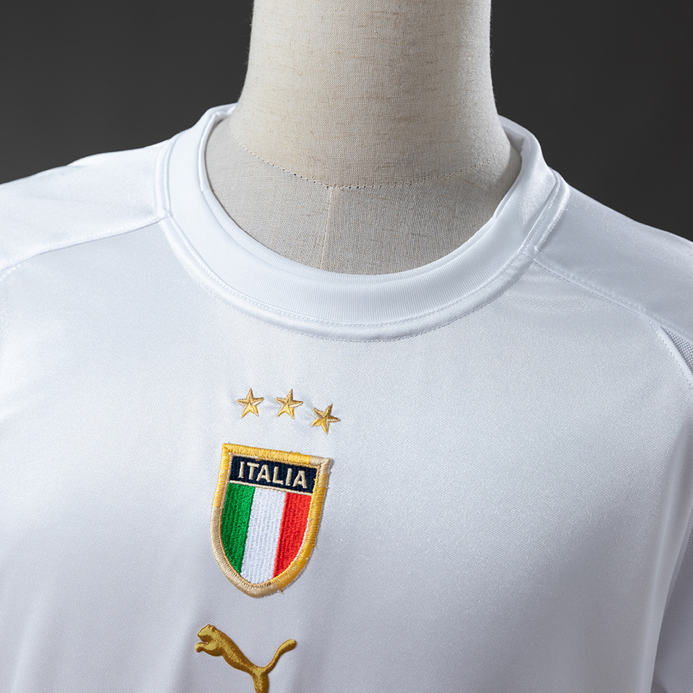 Italy 2004 Away Retro Jersey – Replica Football Soccer Shirt – S–XXL