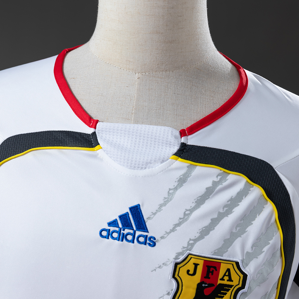 Japan 2006 Away Retro Jersey – Vintage Replica Football Soccer Shirt – S–XXL