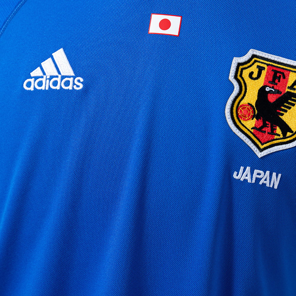 Japan 2000 Home Retro Jersey – Vintage Replica Football Soccer Shirt – S–XXL