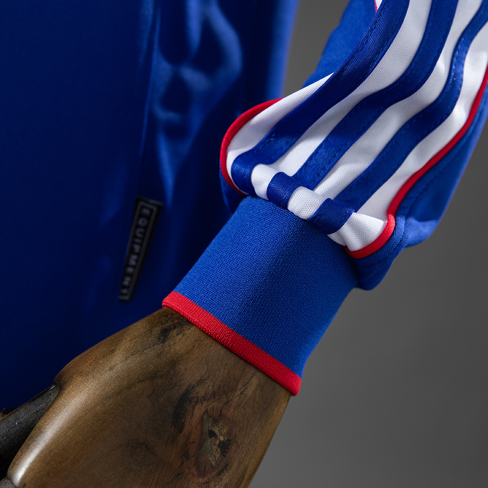 Japan 2000 Home Long Sleeve Retro Jersey – Vintage Replica Football Soccer Shirt – S–XXL