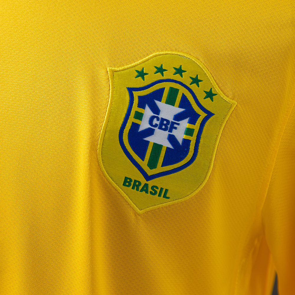 Brazil 2006 Home Long Sleeve Retro Jersey – Replica Football Soccer Shirt – S–XXL