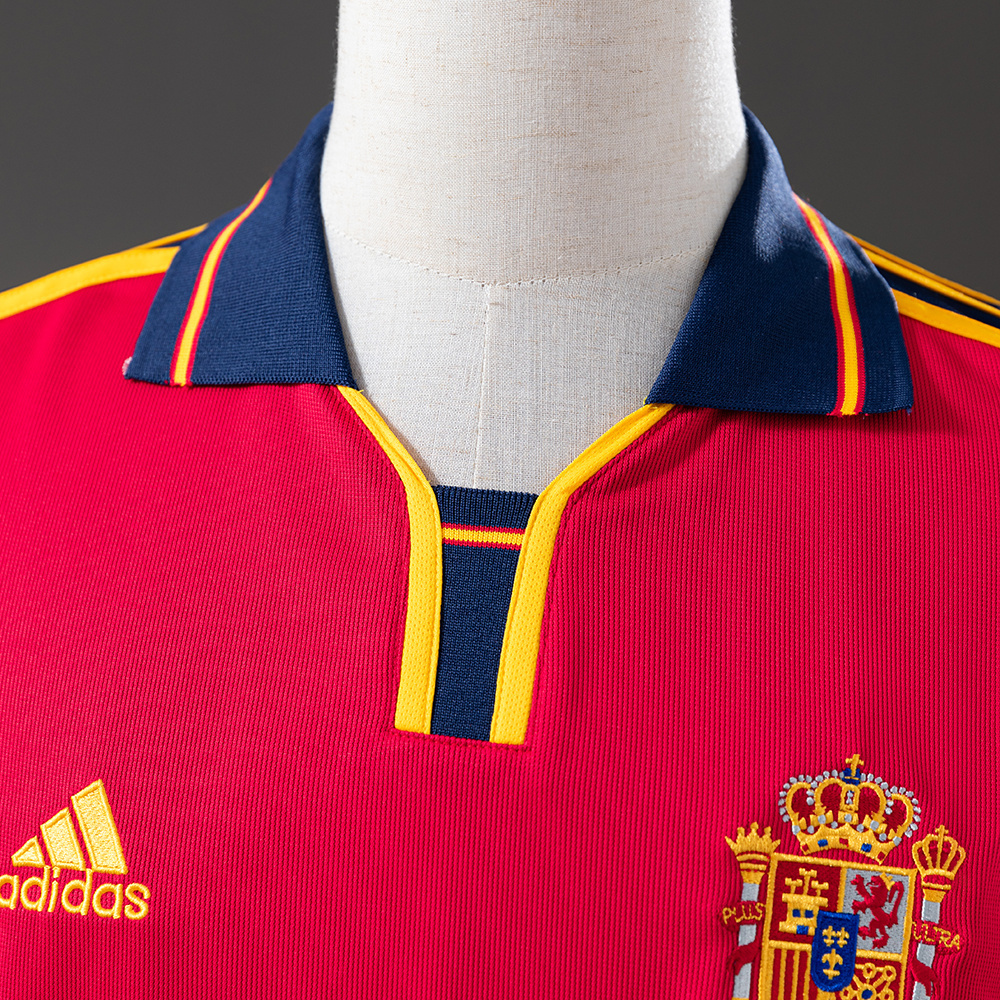 Spain 2000 Home Retro Jersey – Replica Football Soccer Shirt – S–XXL